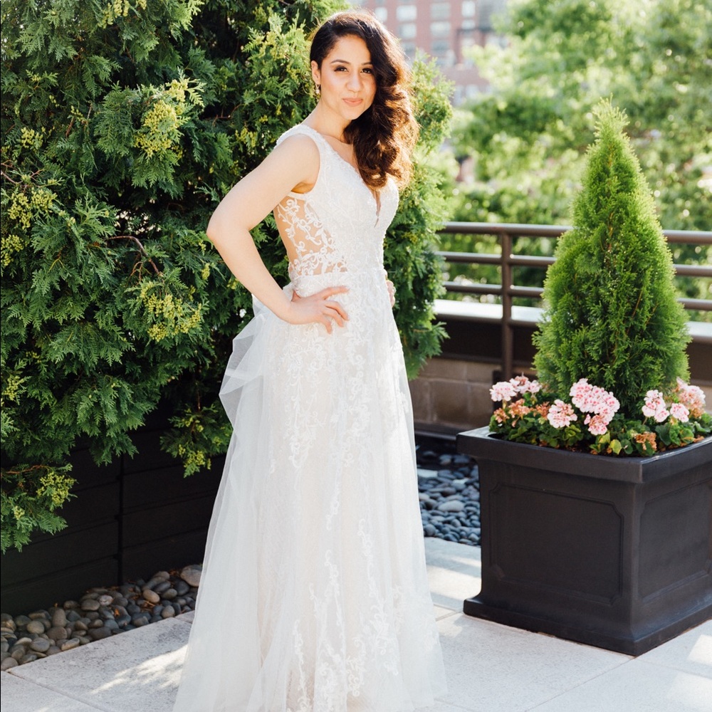 Wedding dress & veil vintage style